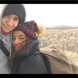 Meet your Posher, Roxanna